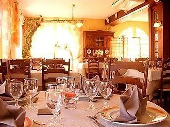 Logis Hotel Restaurant Du Pont アンビアレ 3*,