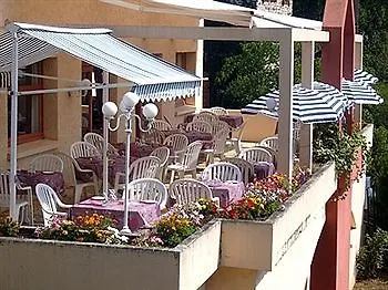 Logis Hotel Restaurant Du Pont アンビアレ